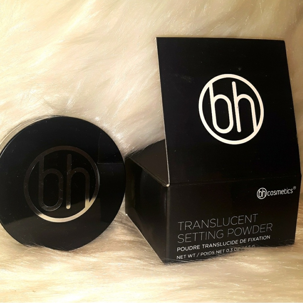 BH Cosmetics Translucent Setting Powder compact - Picture 3 of 5